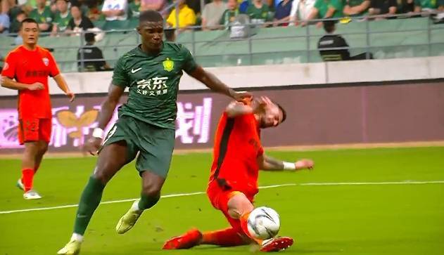 媒体人：法比奥进球类似阿森纳对阵曼联角球进球，在中超不判少见